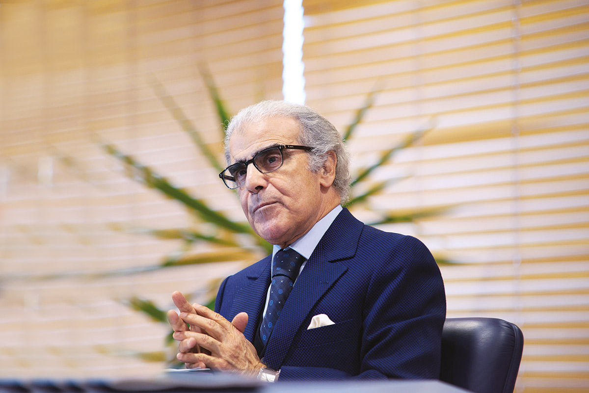 Jouahri: "la décision de relever le taux directeur vise à juguler l'inflation"